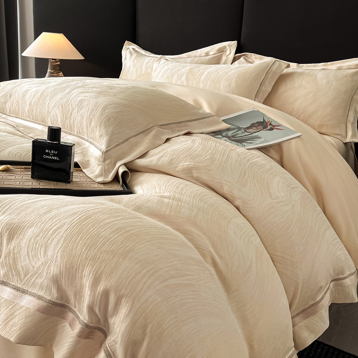 91家纺网 家纺一手货源 找家纺 置顶家纺 2026新款摩登天空亲肤磨毛提花系列四件套 摩登天空-浅香槟