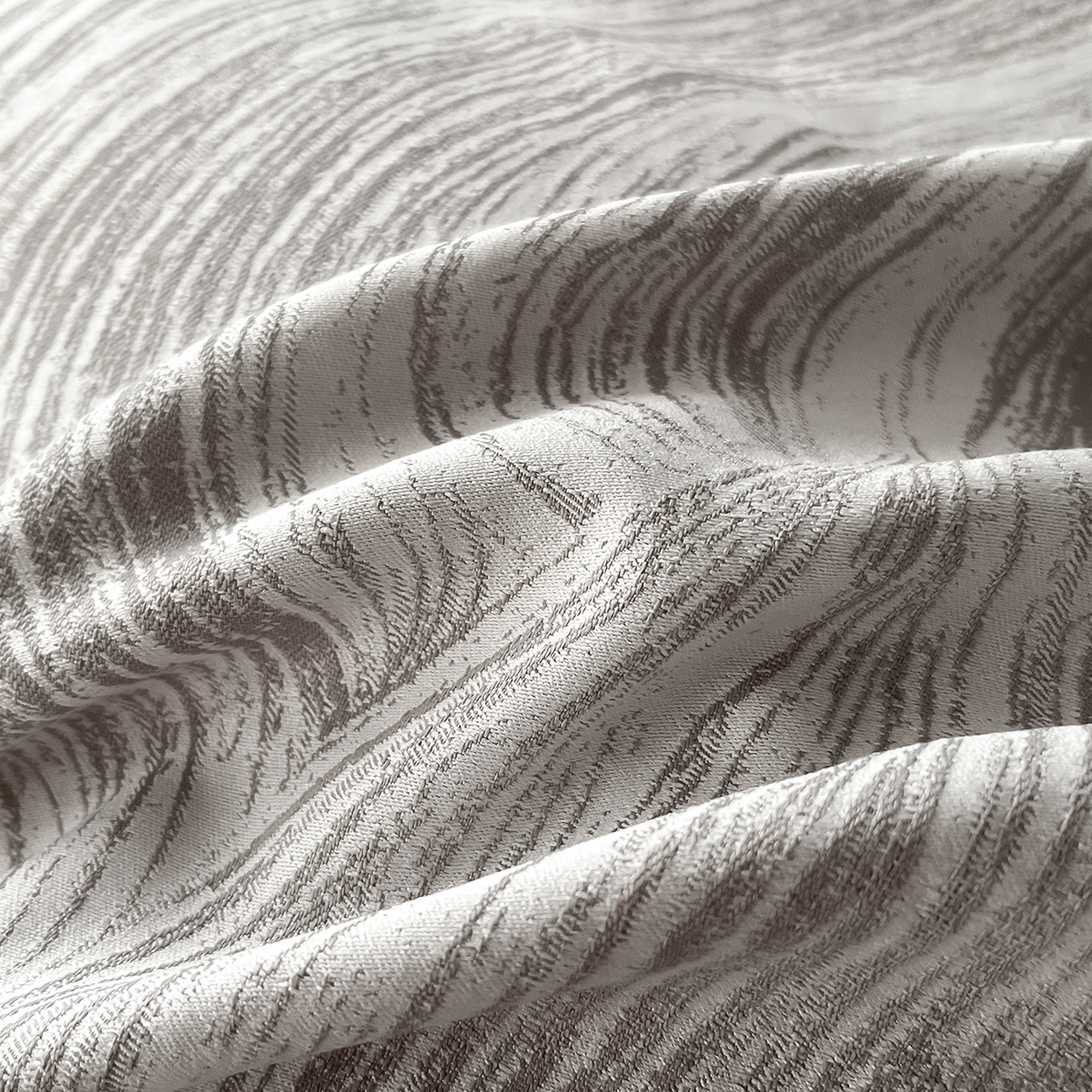 91家纺网 家纺一手货源 找家纺 置顶家纺 2026新款摩登天空亲肤磨毛提花系列四件套 摩登天空-绅士灰