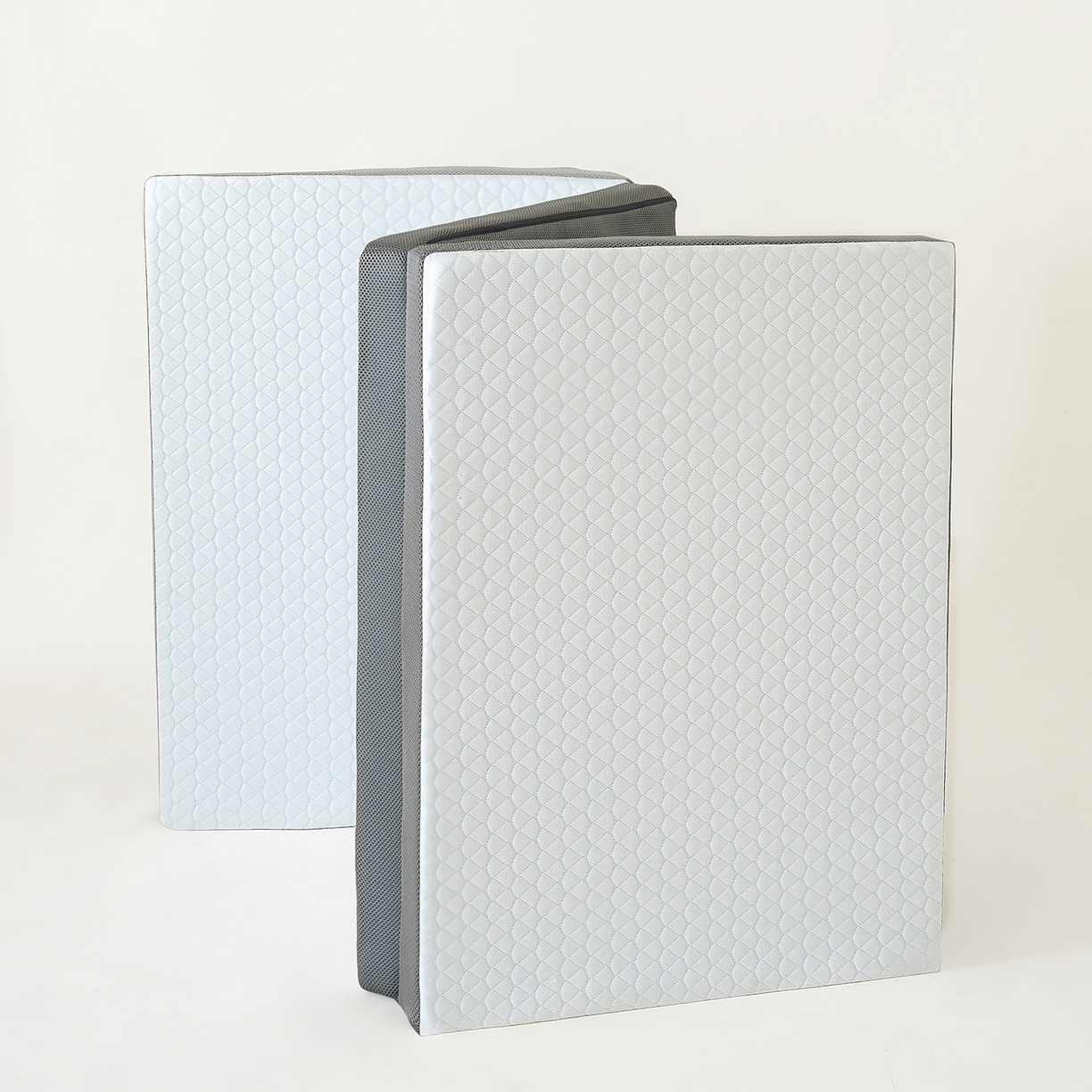 91家纺网 家纺一手货源 找家纺 （总）帛茗轩家居 2026春夏新款三折叠床垫（尺寸可定制 价位在199-599）