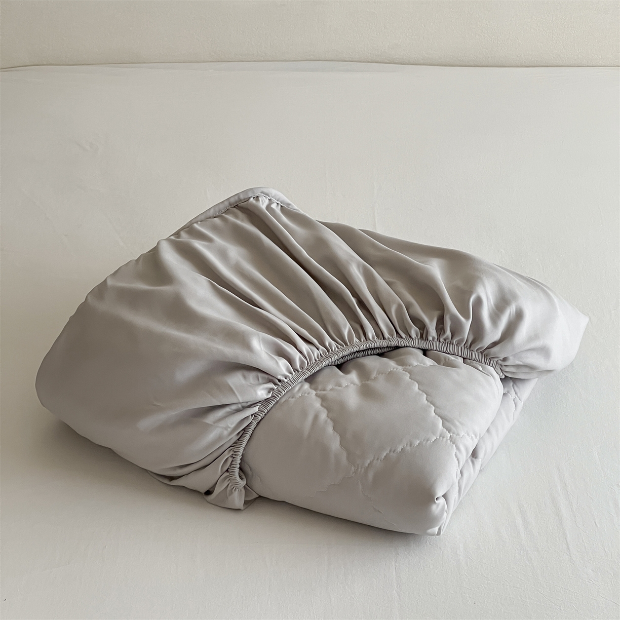 91家纺网 家纺一手货源 找家纺 三味舒屋 2026新款三防功能夹棉床笠床垫保护罩（严格控价：券后135/155/165） 组合图仅供展示-不可下单