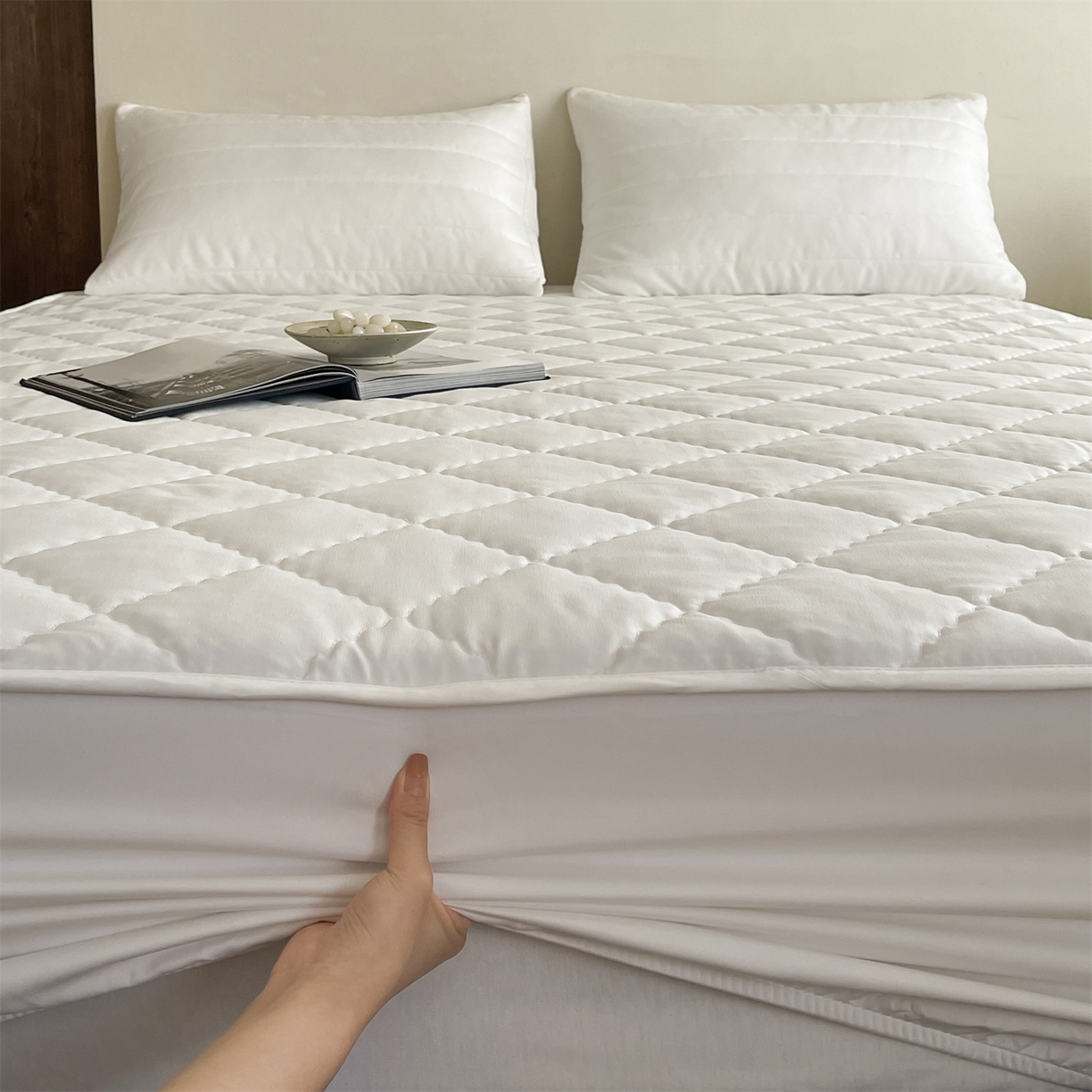 91家纺网 家纺一手货源 找家纺 三味舒屋 2026新款三防功能夹棉床笠床垫保护罩（严格控价：券后135/155/165） 纯净白