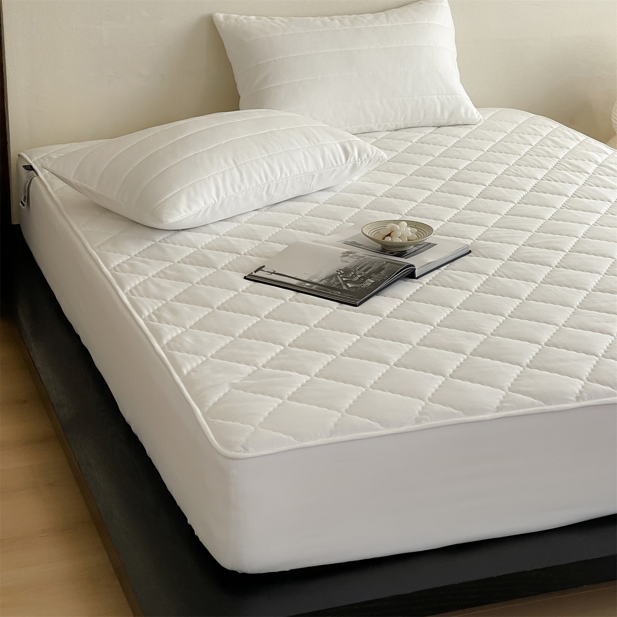 91家纺网 家纺一手货源 找家纺 三味舒屋 2026新款三防功能夹棉床笠床垫保护罩（严格控价：券后135/155/165） 纯净白