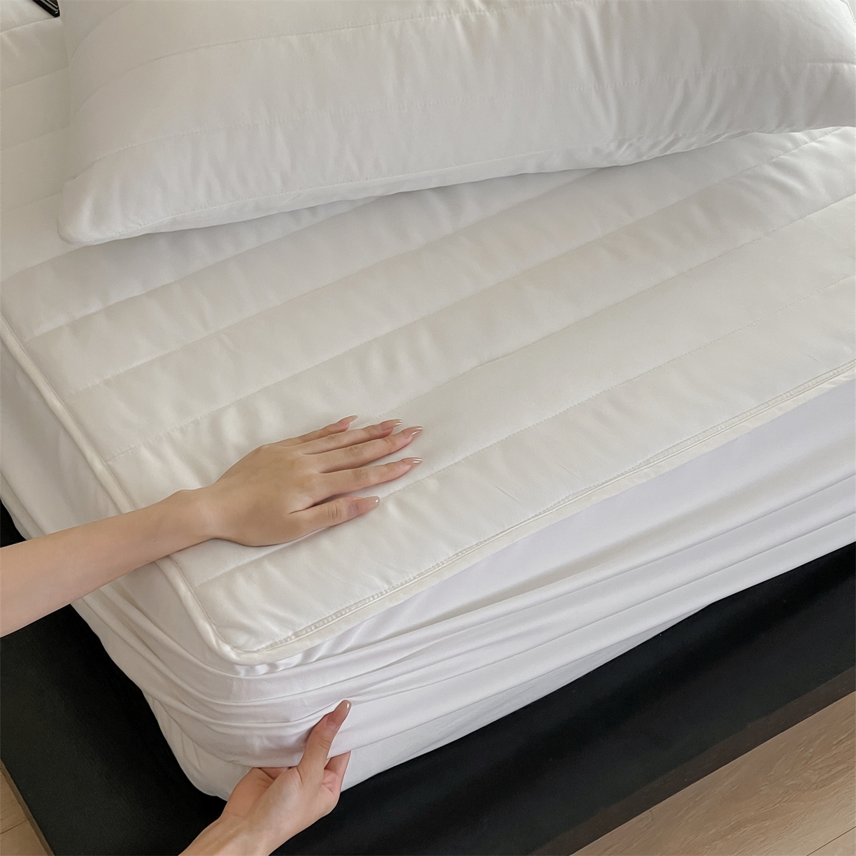 91家纺网 家纺一手货源 找家纺 三味舒屋 2026新款三防功能夹棉床笠床垫保护罩（严格控价：券后135/155/165） 净月白