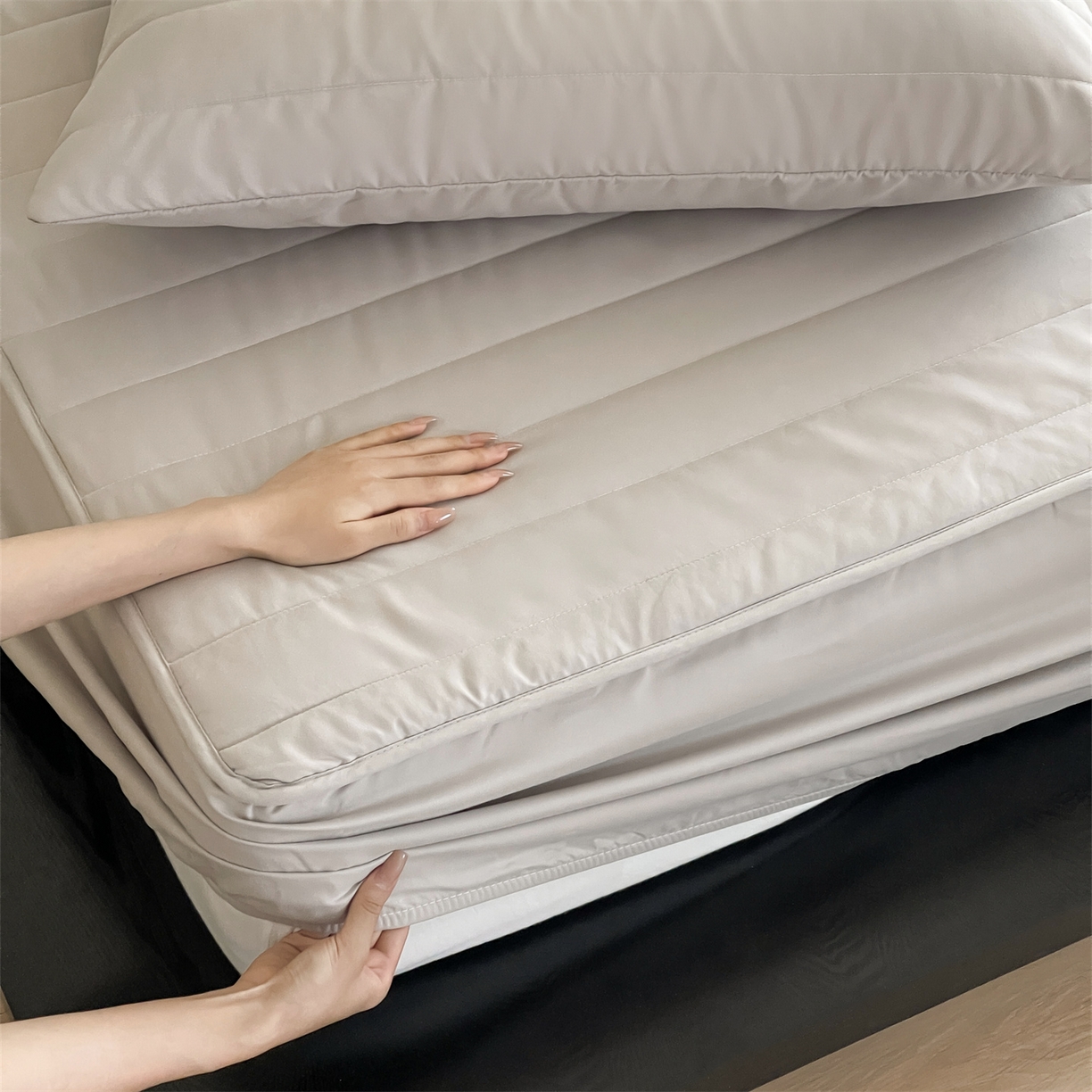 91家纺网 家纺一手货源 找家纺 三味舒屋 2026新款三防功能夹棉床笠床垫保护罩（严格控价：券后135/155/165） 净月灰