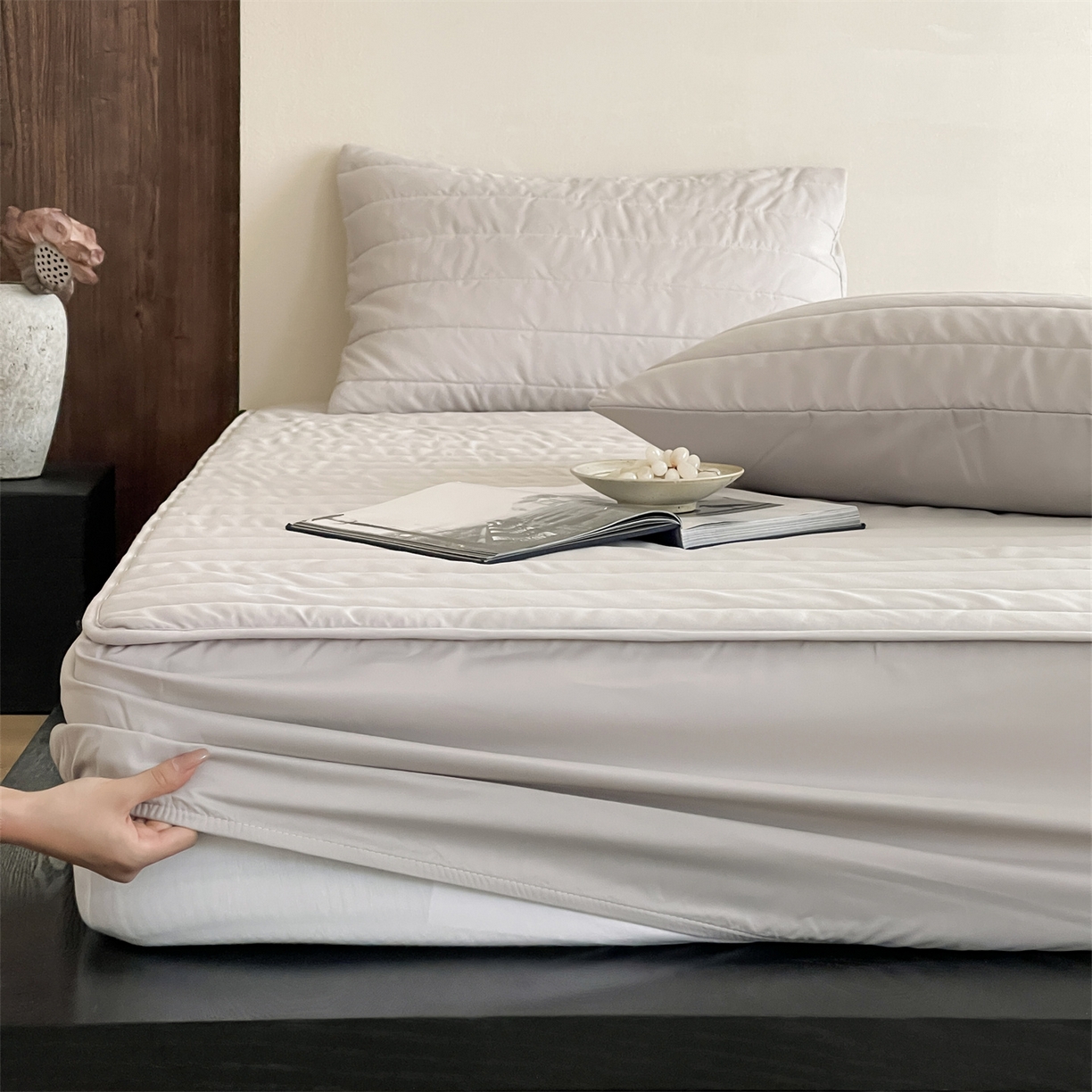 91家纺网 家纺一手货源 找家纺 三味舒屋 2026新款三防功能夹棉床笠床垫保护罩（严格控价：券后135/155/165） 净月灰