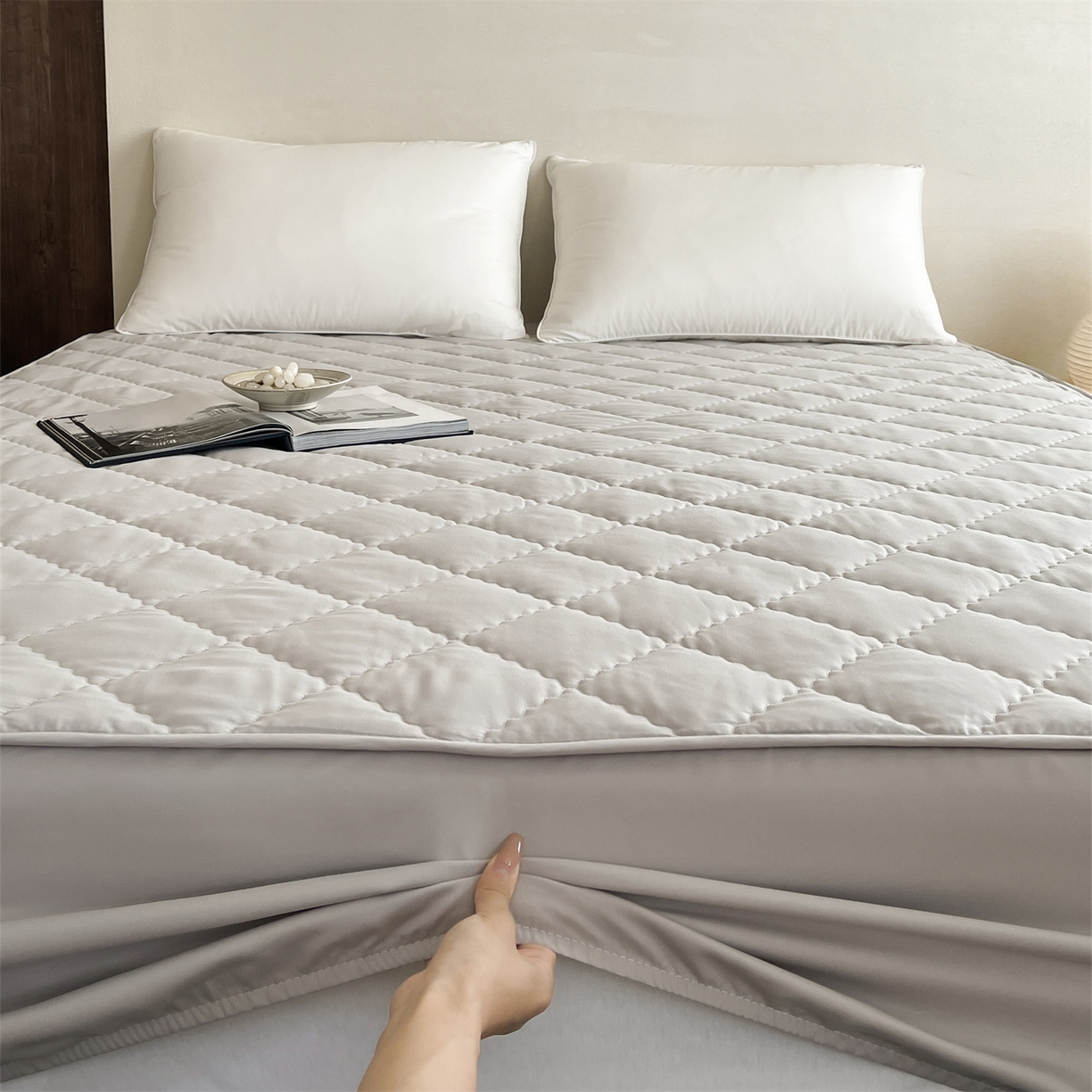 91家纺网 家纺一手货源 找家纺 三味舒屋 2026新款三防功能夹棉床笠床垫保护罩（严格控价：券后135/155/165） 雅致灰