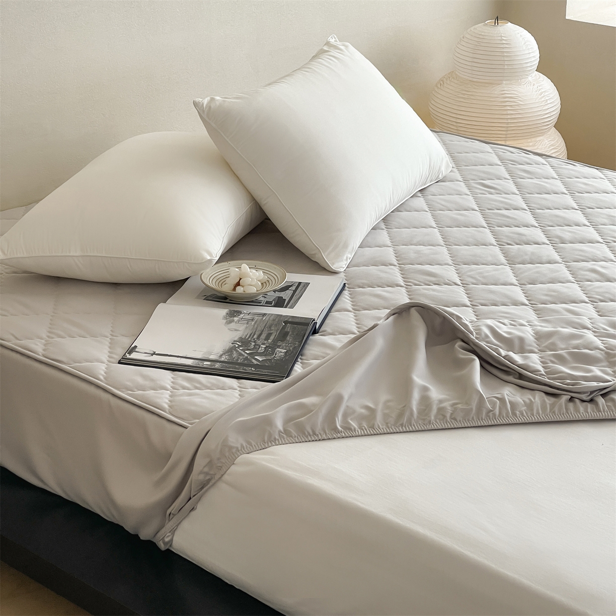 91家纺网 家纺一手货源 找家纺 三味舒屋 2026新款三防功能夹棉床笠床垫保护罩（严格控价：券后135/155/165） 雅致灰