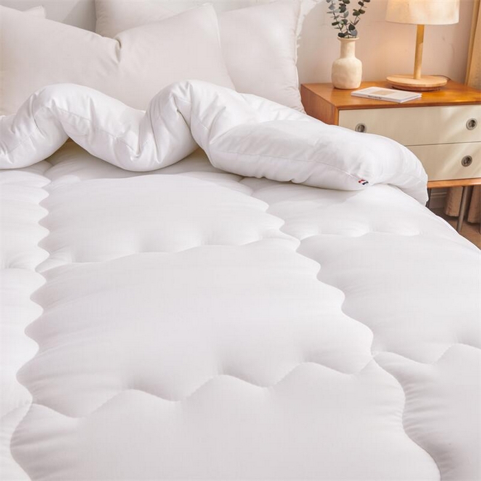 91家纺网 家纺一手货源 找家纺 （总）啊雅家居 2026新款大量备货可订做酒店民宿压花磨毛冬被子被芯