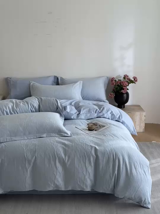 91家纺网 家纺一手货源 找家纺 格里芬家纺 2026新款全棉水洗立体浮雕提花纯棉四件套 芊芊叶语-云水蓝