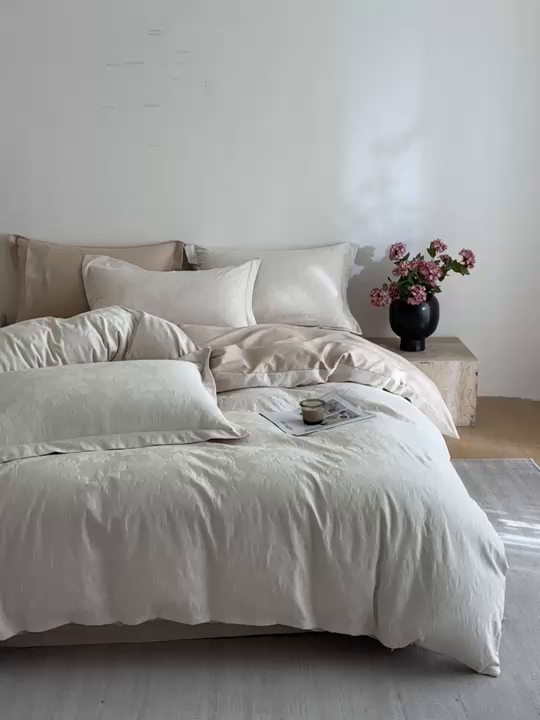 91家纺网 家纺一手货源 找家纺 格里芬家纺 2026新款全棉水洗立体浮雕提花纯棉四件套 柔风香草-奶昔白