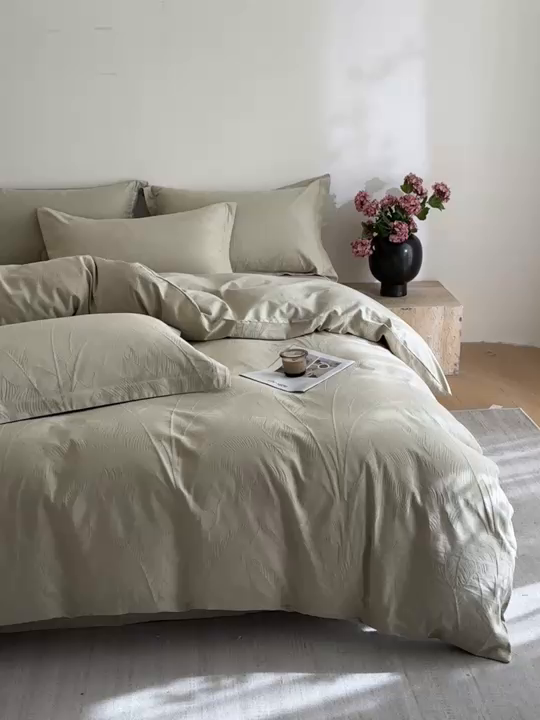 91家纺网 家纺一手货源 找家纺 格里芬家纺 2026新款全棉水洗立体浮雕提花纯棉四件套 焦野-奶绿