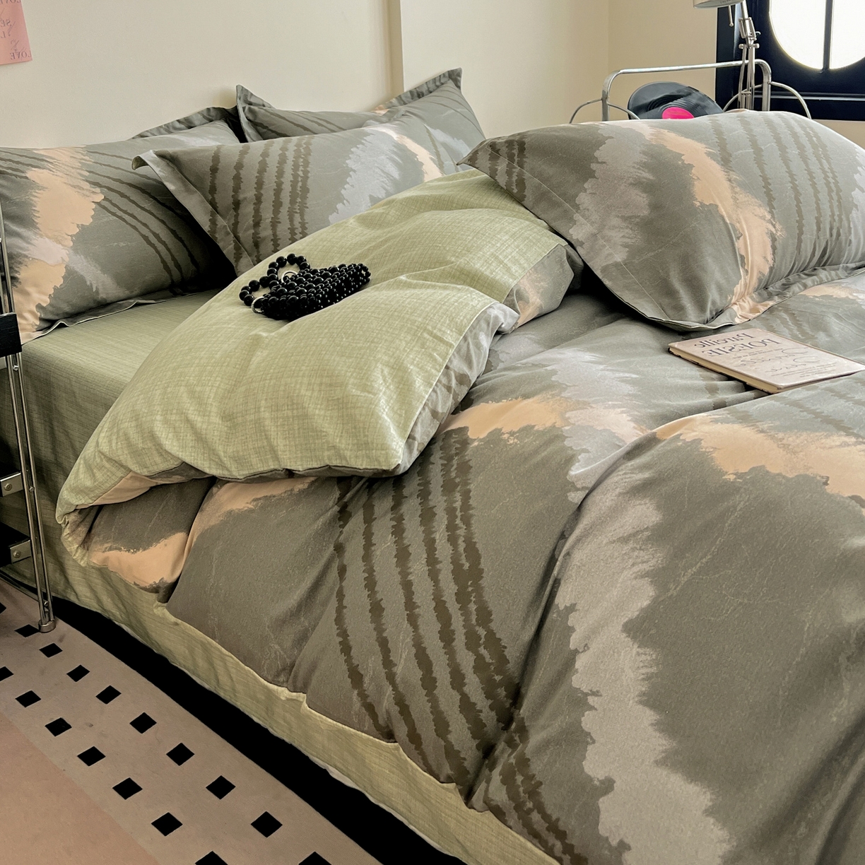 91家纺网 家纺一手货源 找家纺 盛馨家纺 2026新款全棉高支高密精梳棉北欧绅士风四件套纯棉床笠学生三件套 卡尔