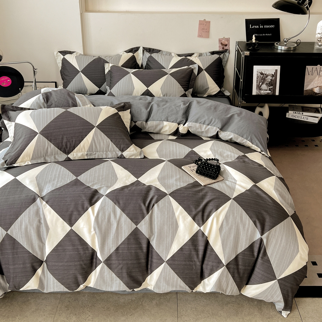 91家纺网 家纺一手货源 找家纺 盛馨家纺 2026新款全棉高支高密精梳棉北欧绅士风四件套纯棉床笠学生三件套 罗拉