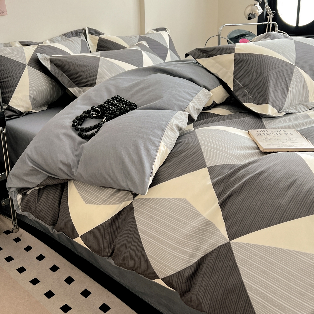 91家纺网 家纺一手货源 找家纺 盛馨家纺 2026新款全棉高支高密精梳棉北欧绅士风四件套纯棉床笠学生三件套 罗拉