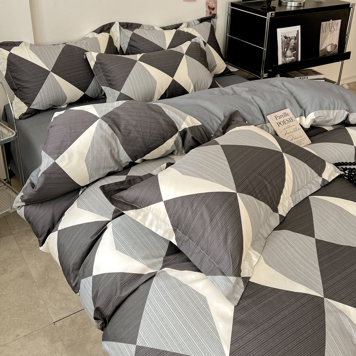 91家纺网 家纺一手货源 找家纺 盛馨家纺 2026新款全棉高支高密精梳棉北欧绅士风四件套纯棉床笠学生三件套 罗拉