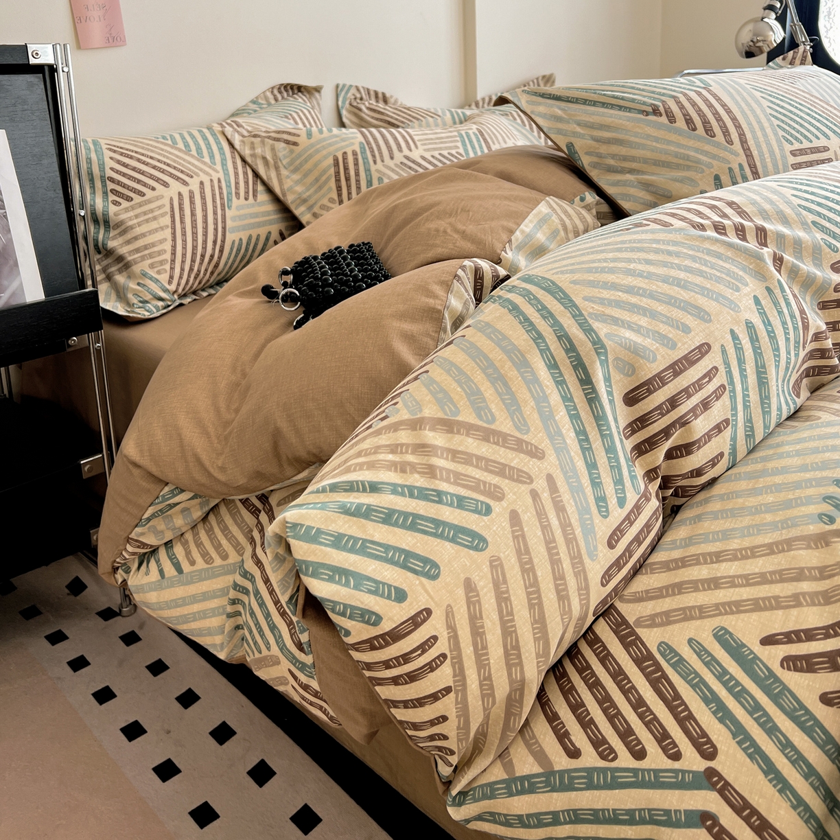 91家纺网 家纺一手货源 找家纺 盛馨家纺 2026新款全棉高支高密精梳棉北欧绅士风四件套纯棉床笠学生三件套 艾米