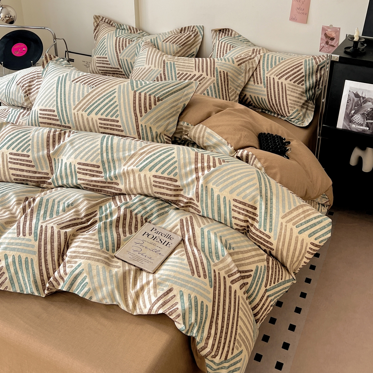 91家纺网 家纺一手货源 找家纺 盛馨家纺 2026新款全棉高支高密精梳棉北欧绅士风四件套纯棉床笠学生三件套 艾米