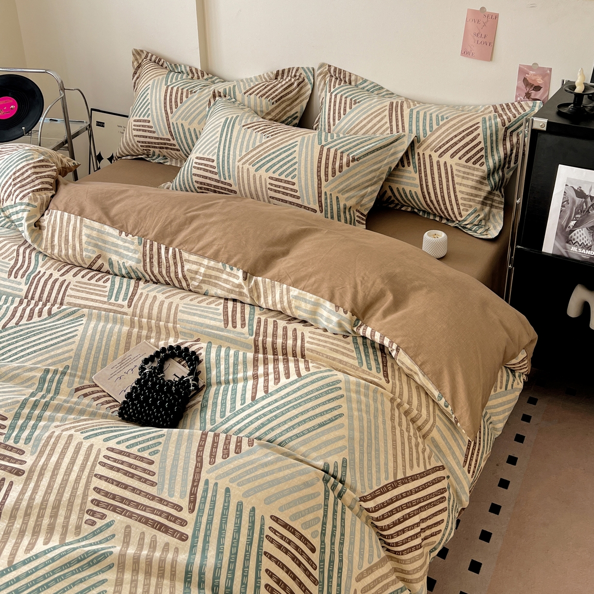 91家纺网 家纺一手货源 找家纺 盛馨家纺 2026新款全棉高支高密精梳棉北欧绅士风四件套纯棉床笠学生三件套 艾米