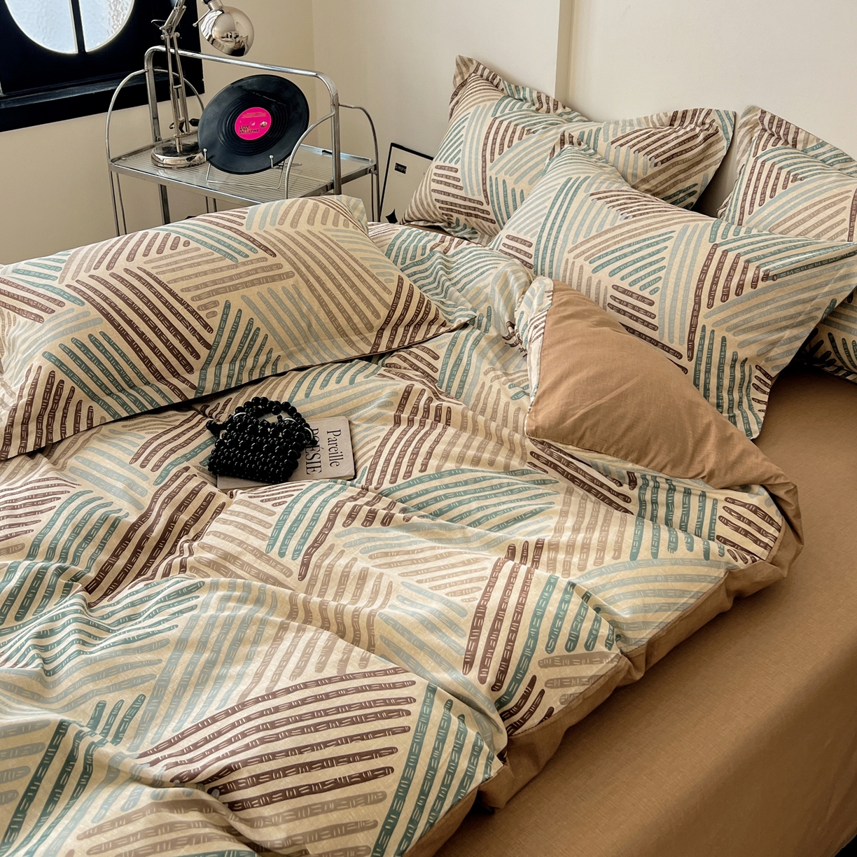 91家纺网 家纺一手货源 找家纺 盛馨家纺 2026新款全棉高支高密精梳棉北欧绅士风四件套纯棉床笠学生三件套 艾米