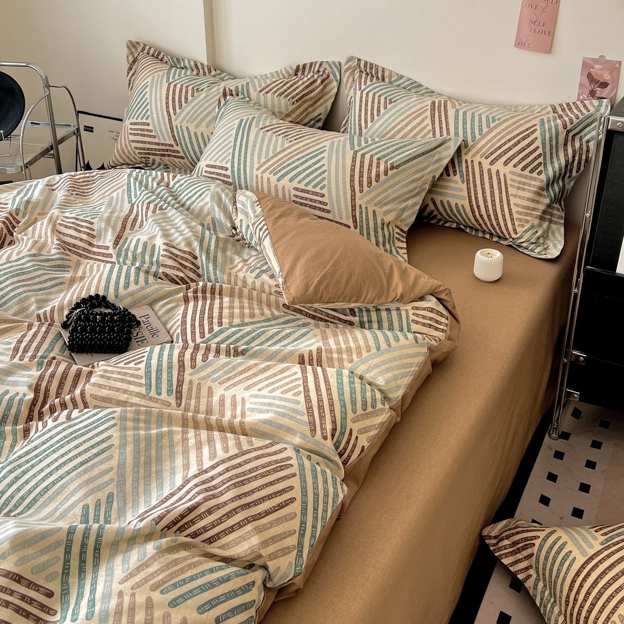 91家纺网 家纺一手货源 找家纺 盛馨家纺 2026新款全棉高支高密精梳棉北欧绅士风四件套纯棉床笠学生三件套 艾米