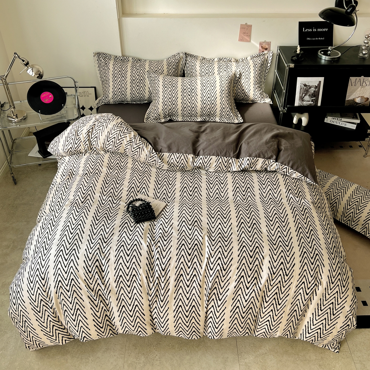 91家纺网 家纺一手货源 找家纺 盛馨家纺 2026新款全棉高支高密精梳棉北欧绅士风四件套纯棉床笠学生三件套 寻野