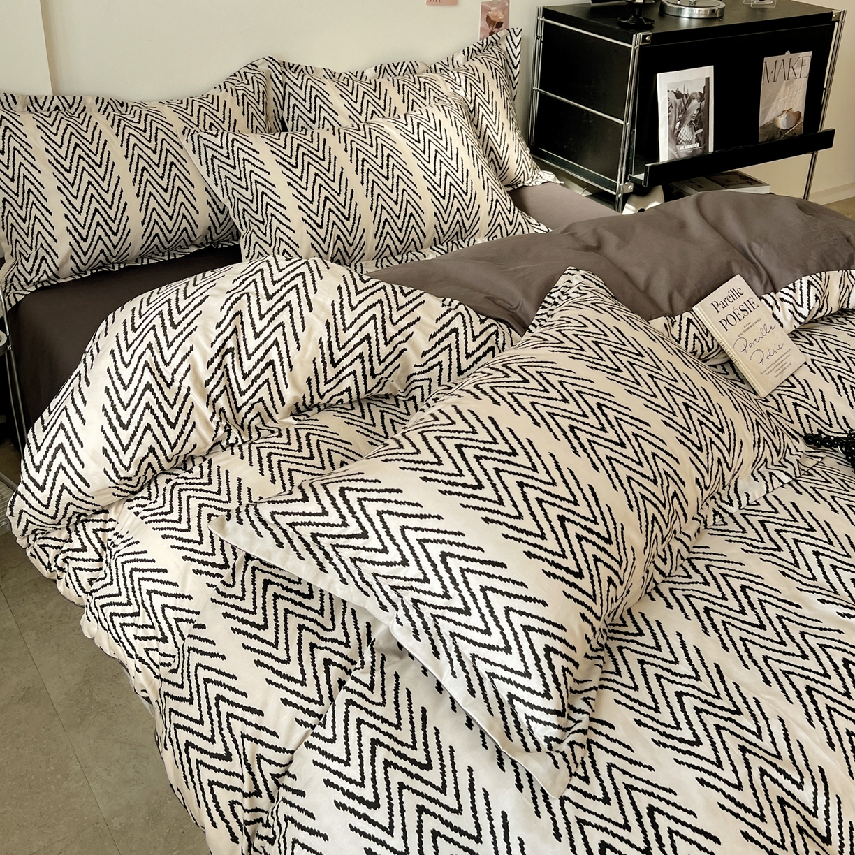 91家纺网 家纺一手货源 找家纺 盛馨家纺 2026新款全棉高支高密精梳棉北欧绅士风四件套纯棉床笠学生三件套 寻野