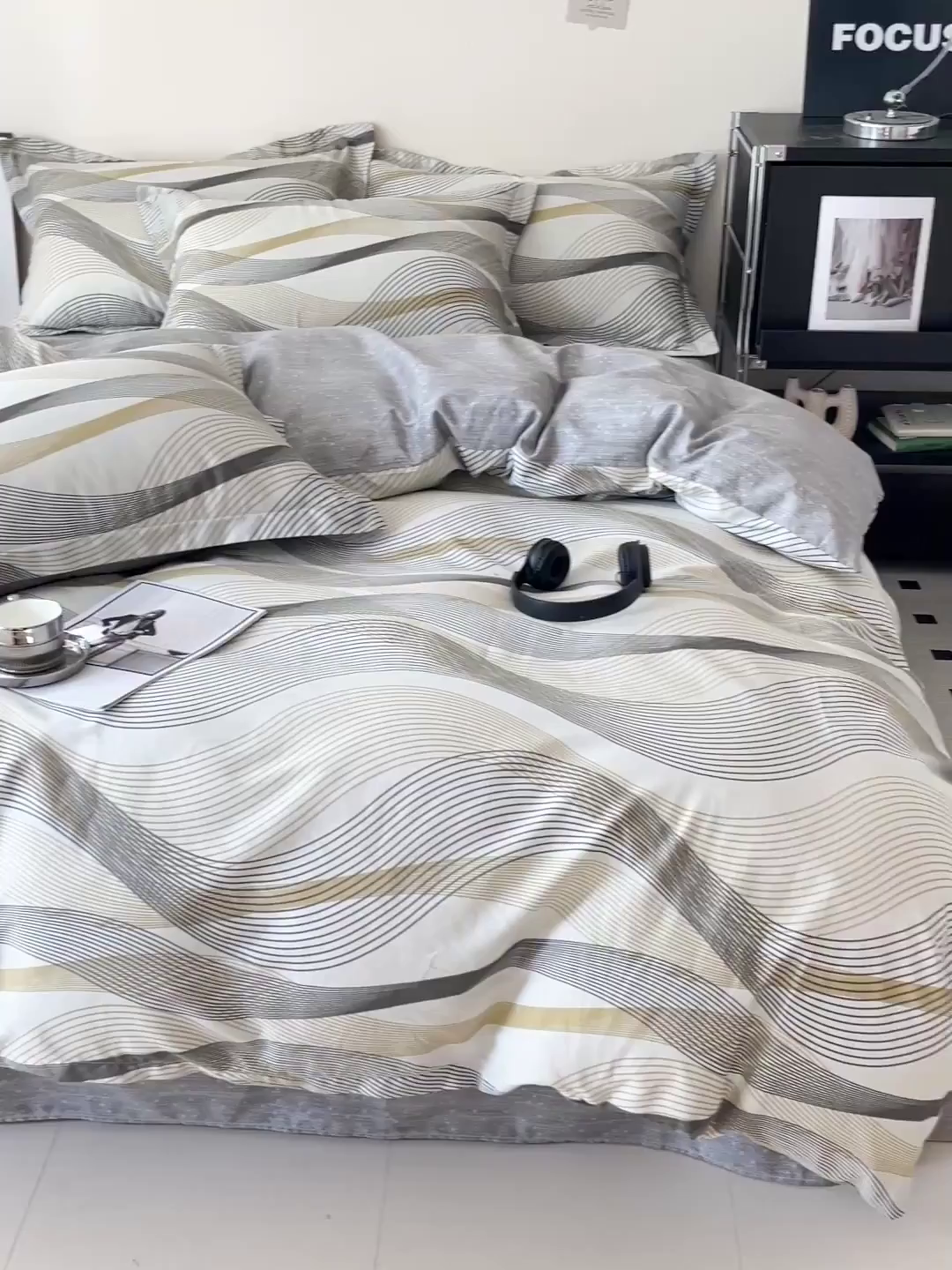 91家纺网 家纺一手货源 找家纺 盛馨家纺 2026新款全棉高支高密精梳棉北欧绅士风四件套纯棉床笠学生三件套 卡洛琳