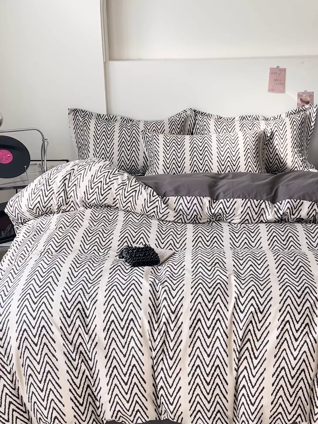 91家纺网 家纺一手货源 找家纺 盛馨家纺 2026新款全棉高支高密精梳棉北欧绅士风四件套纯棉床笠学生三件套 寻野