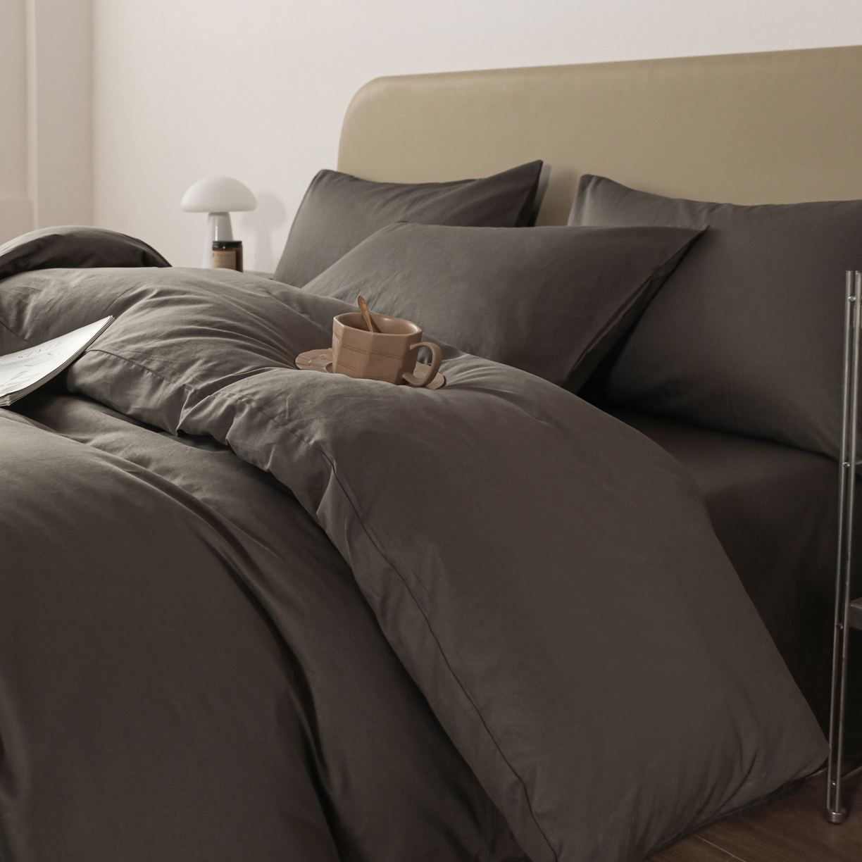 91家纺网 家纺一手货源 找家纺 盛馨家纺 2026新款40长绒棉ins美拉德色系纯色双拼全棉单品四件套单人纯色三件套 深麻灰