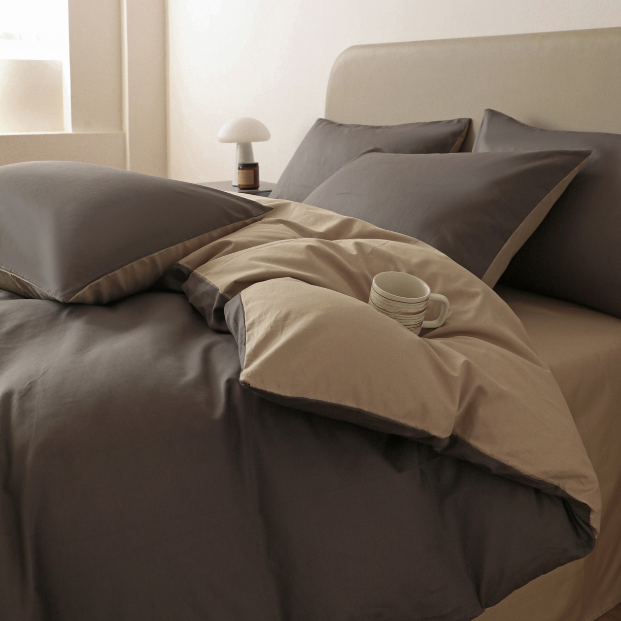 91家纺网 家纺一手货源 找家纺 盛馨家纺 2026新款40长绒棉ins美拉德色系纯色双拼全棉单品四件套单人纯色三件套 深麻灰+白茶