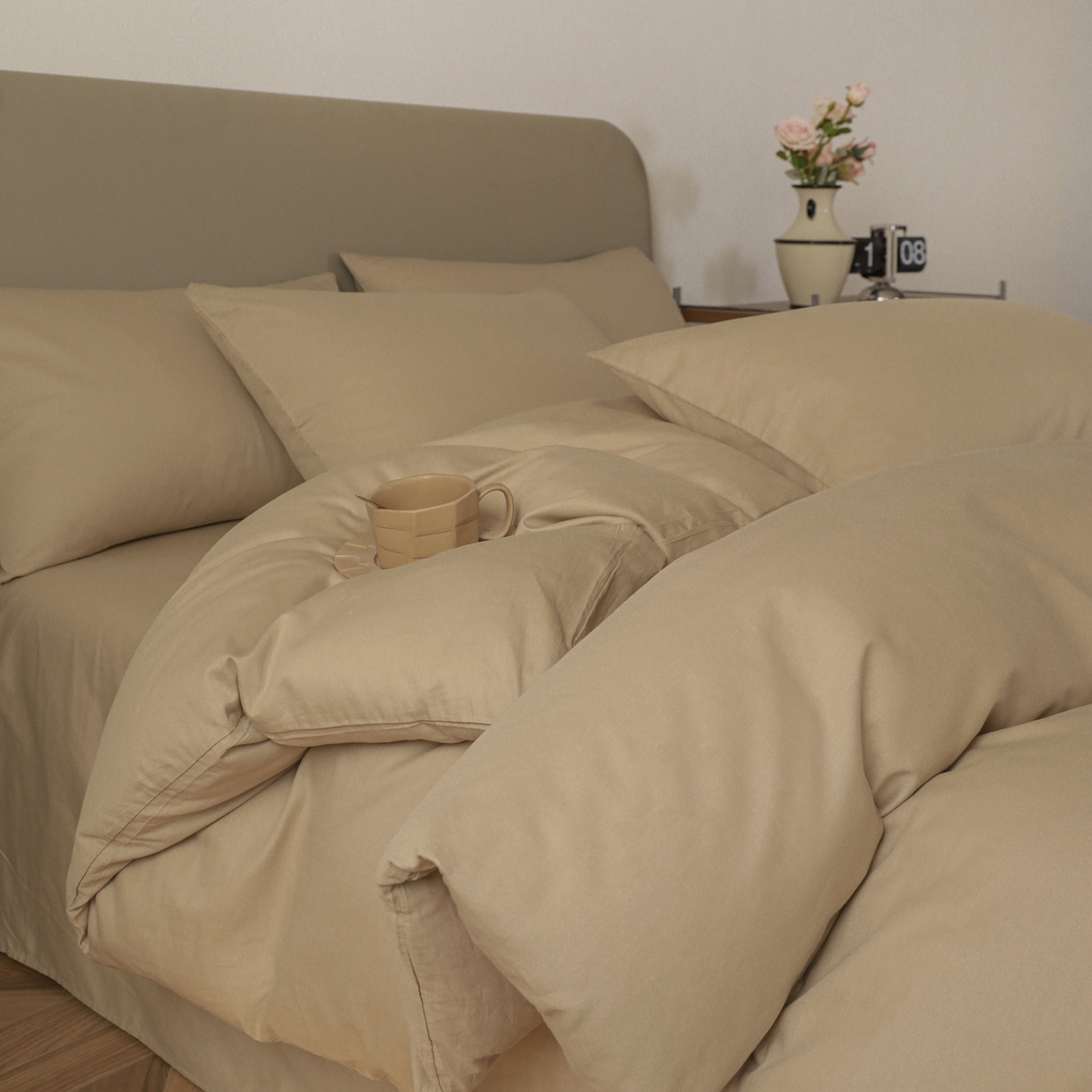 91家纺网 家纺一手货源 找家纺 盛馨家纺 2026新款40长绒棉ins美拉德色系纯色双拼全棉单品四件套单人纯色三件套 白茶