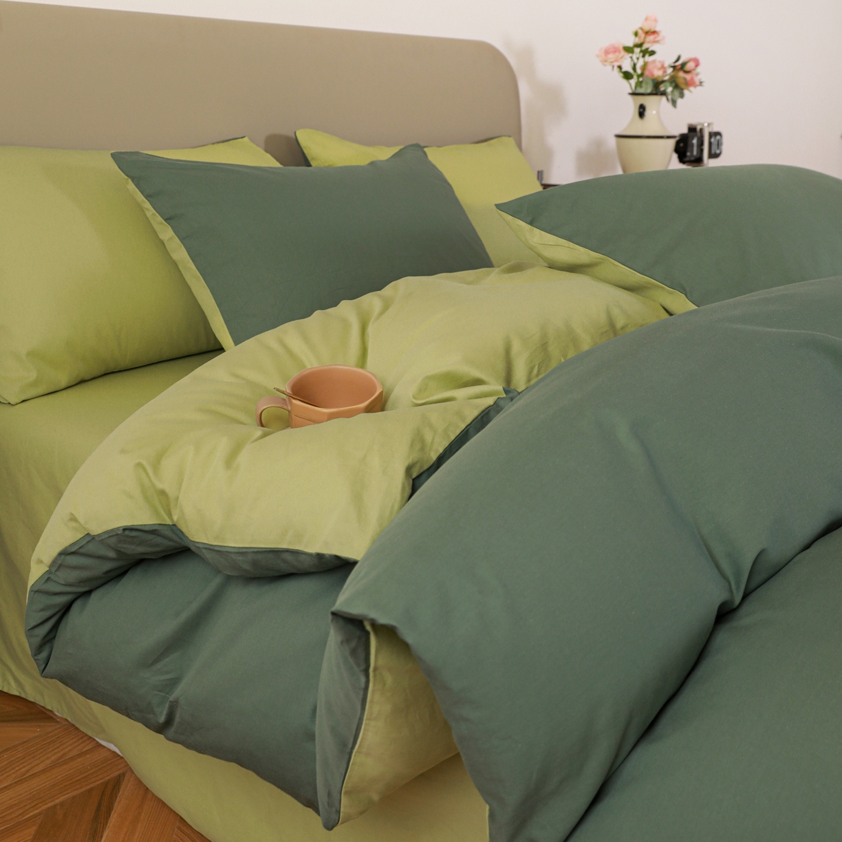 91家纺网 家纺一手货源 找家纺 盛馨家纺 2026新款40长绒棉ins美拉德色系纯色双拼全棉单品四件套单人纯色三件套 松绿+豆绿
