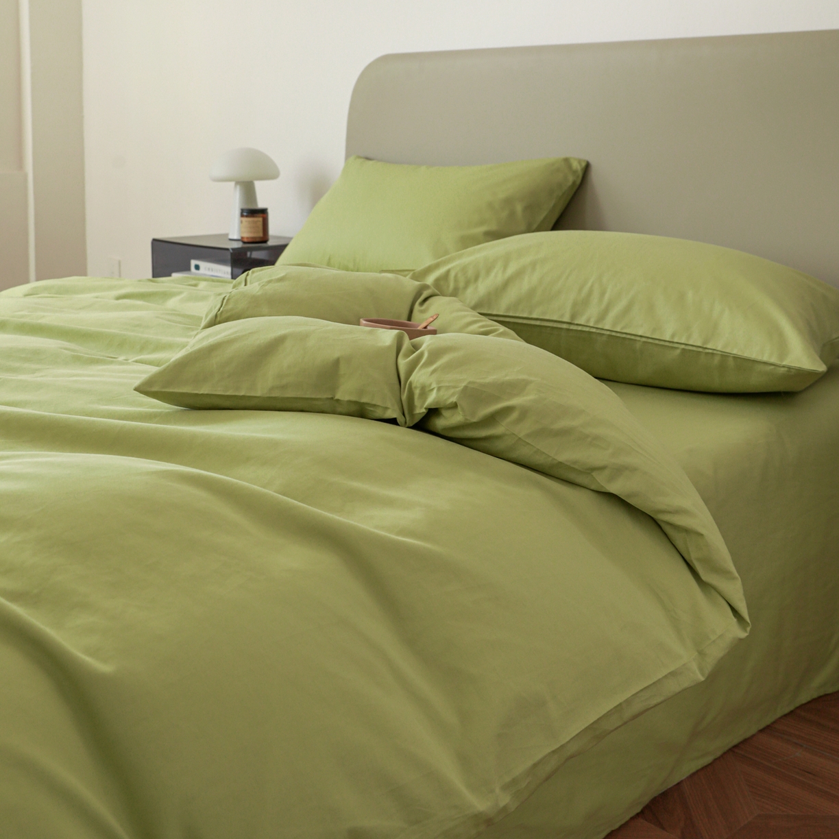 91家纺网 家纺一手货源 找家纺 盛馨家纺 2026新款40长绒棉ins美拉德色系纯色双拼全棉单品四件套单人纯色三件套 豆绿