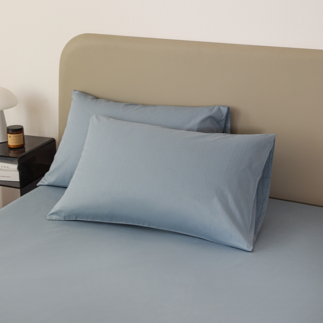 91家纺网 家纺一手货源 找家纺 盛馨家纺 2026新款40长绒棉ins美拉德色系纯色双拼全棉单品四件套单人纯色三件套 晴蓝