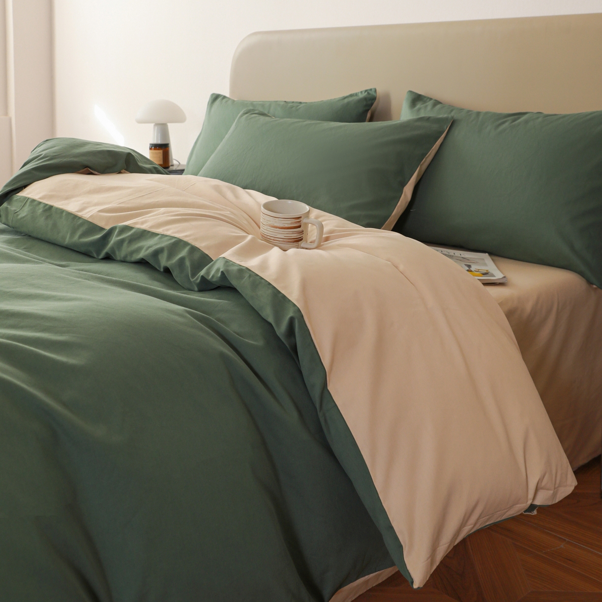 91家纺网 家纺一手货源 找家纺 盛馨家纺 2026新款40长绒棉ins美拉德色系纯色双拼全棉单品四件套单人纯色三件套 松绿+杏仁色