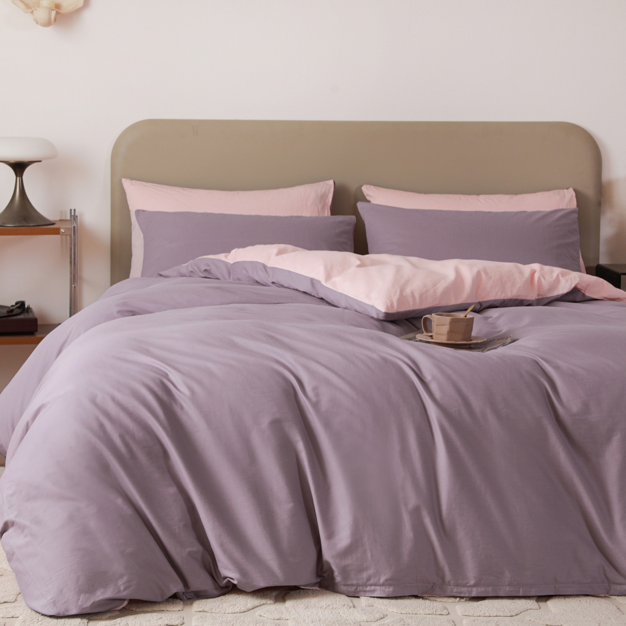 91家纺网 家纺一手货源 找家纺 盛馨家纺 2026新款40长绒棉ins美拉德色系纯色双拼全棉单品四件套单人纯色三件套 茄花紫+桃夭