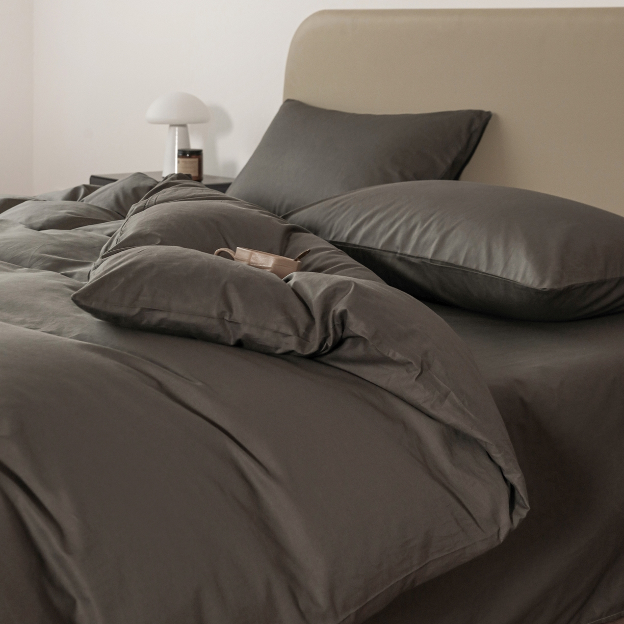 91家纺网 家纺一手货源 找家纺 盛馨家纺 2026新款40长绒棉ins美拉德色系纯色双拼全棉单品四件套单人纯色三件套 深麻灰