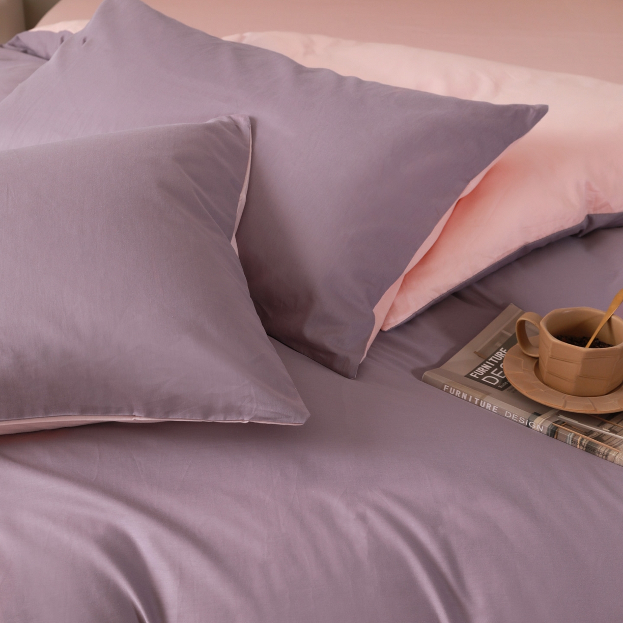 91家纺网 家纺一手货源 找家纺 盛馨家纺 2026新款40长绒棉ins美拉德色系纯色双拼全棉单品被套 茄花紫+桃夭