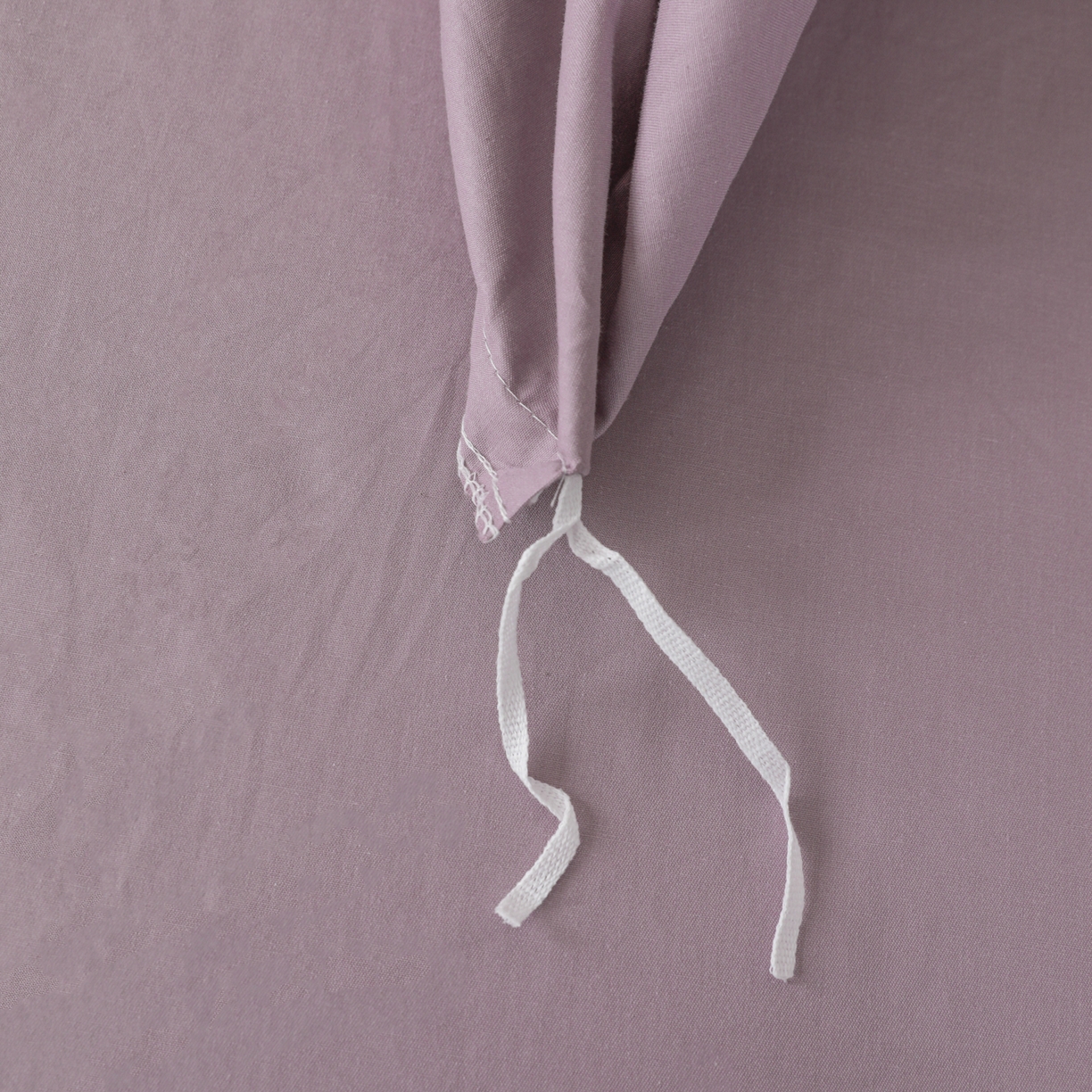 91家纺网 家纺一手货源 找家纺 盛馨家纺 2026新款40长绒棉ins美拉德色系纯色双拼全棉单品枕套 茄花紫