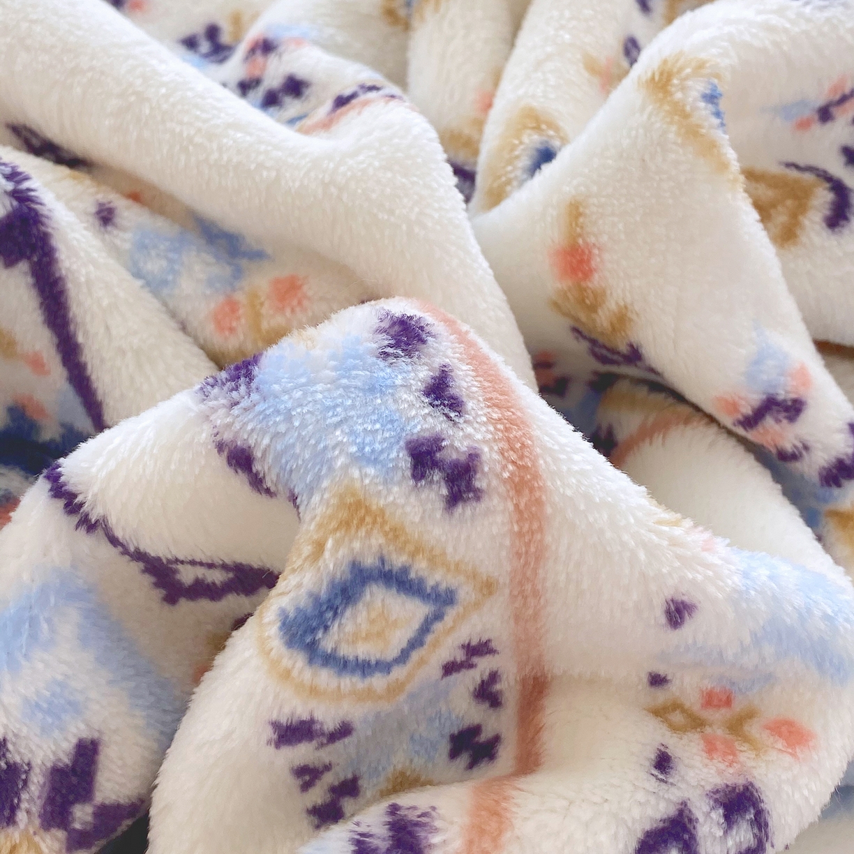 91家纺网 家纺一手货源 找家纺 （总）金鑫汇家纺 2026新款双面绒多功能毛毯空调被旅行车用毯午睡毯披肩盖毯