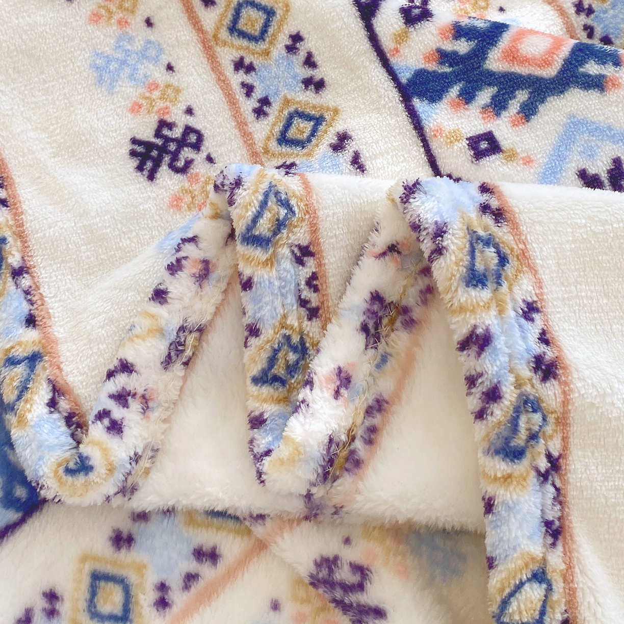 91家纺网 家纺一手货源 找家纺 （总）金鑫汇家纺 2026新款双面绒多功能毛毯空调被旅行车用毯午睡毯披肩盖毯