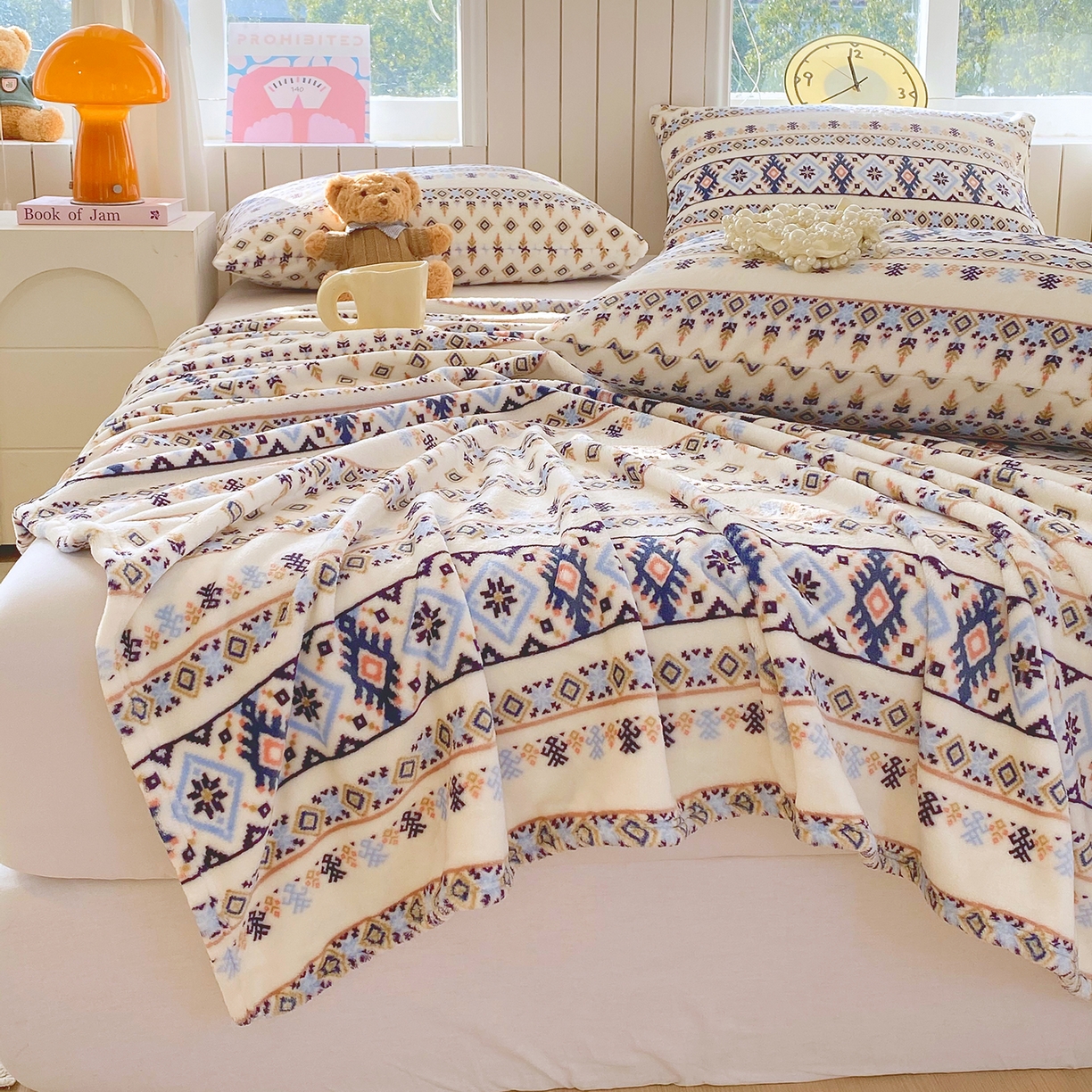 91家纺网 家纺一手货源 找家纺 （总）金鑫汇家纺 2026新款双面绒多功能毛毯空调被旅行车用毯午睡毯披肩盖毯