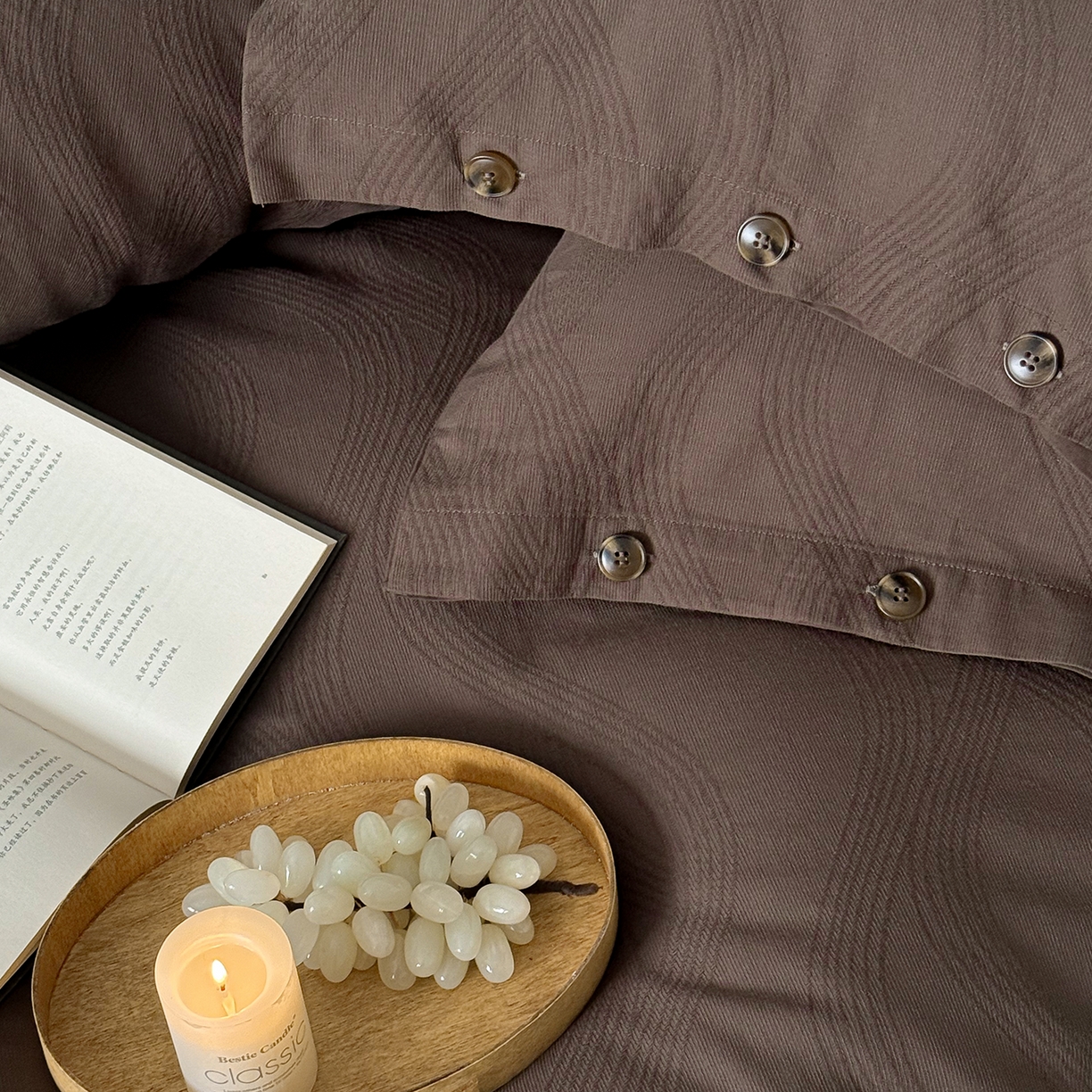 91家纺网 家纺一手货源 找家纺 曼布缇 2026新款全棉三层色织提花四件套-奥斯汀（严格控价券后278元起） 奥斯汀-深咖