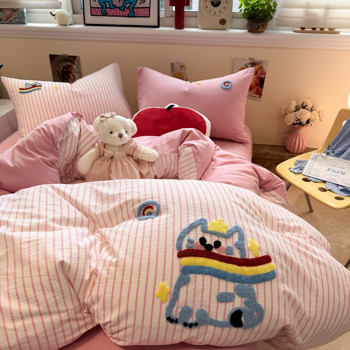 91家纺网 家纺一手货源 找家纺 珺柔家纺 2026新款水洗棉毛巾绣四件套 彩虹小猫