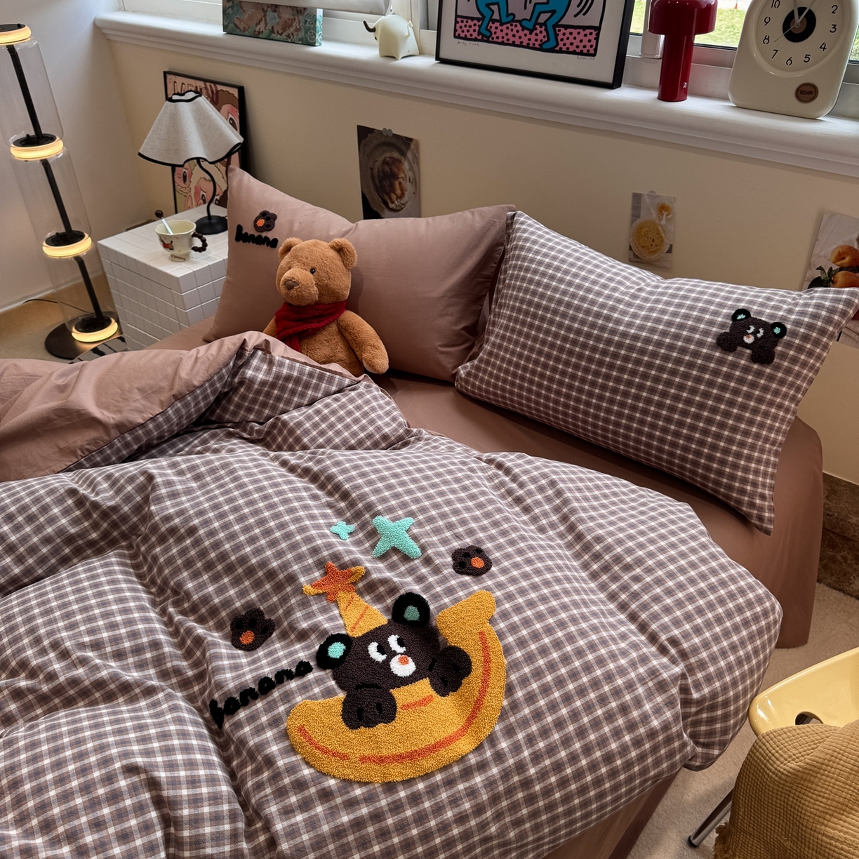 91家纺网 家纺一手货源 找家纺 珺柔家纺 2026新款水洗棉毛巾绣四件套 巧克力小熊