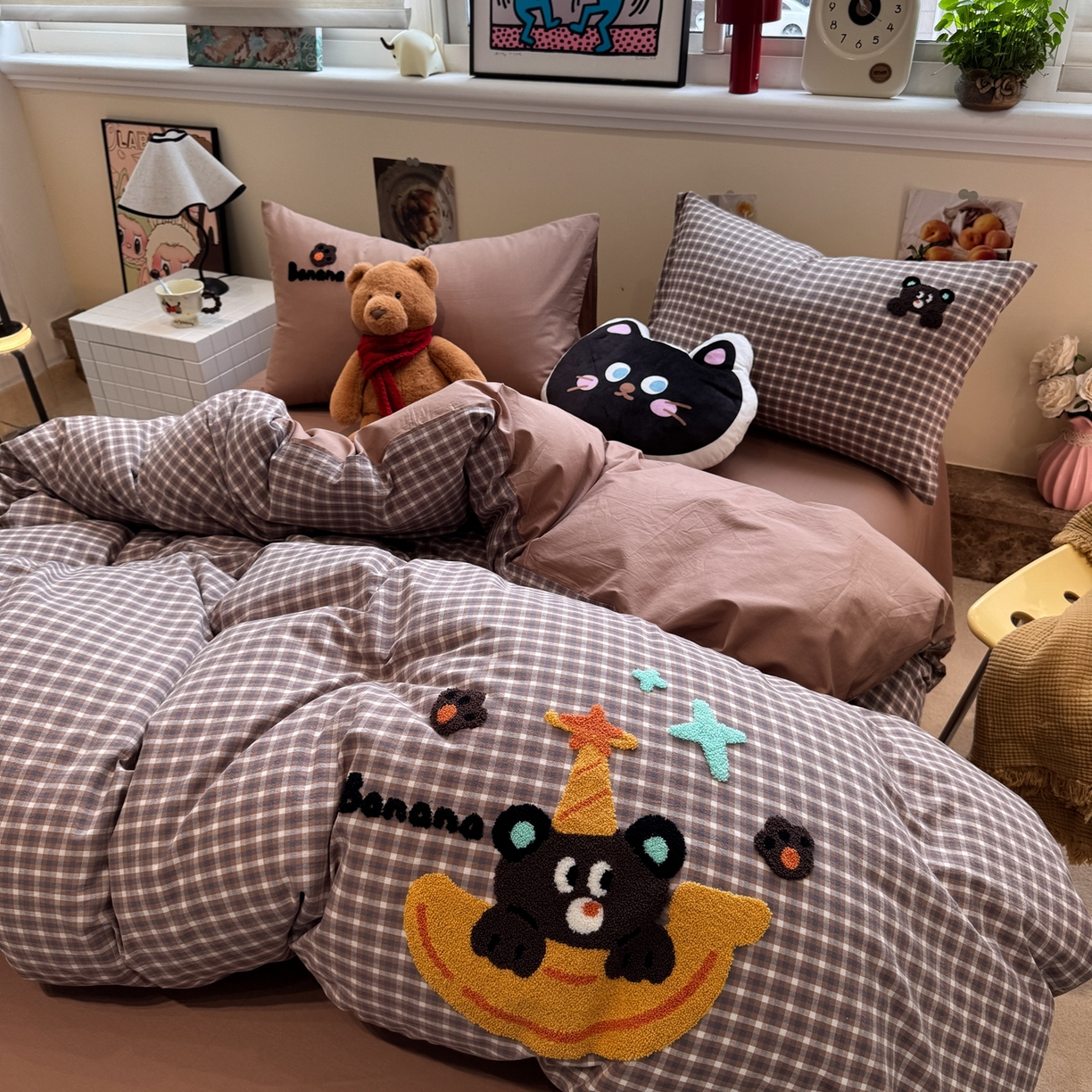 91家纺网 家纺一手货源 找家纺 珺柔家纺 2026新款水洗棉毛巾绣四件套 巧克力小熊