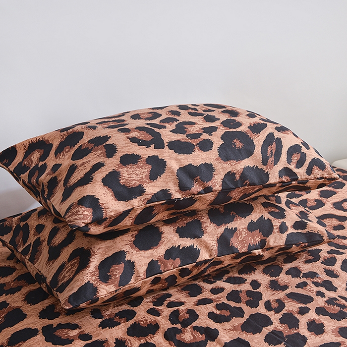 91家纺网 家纺一手货源 找家纺 柏钧家纺 2026新款85g芦荟棉外贸尺寸可定制单品床笠跨境直播床笠三件套 豹纹