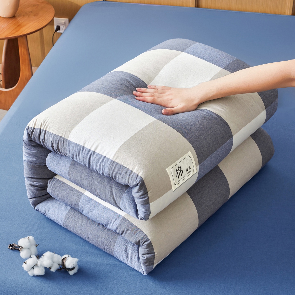 91家纺网 家纺一手货源 找家纺 鑫佰利 2026新款A类水洗棉可拆洗新疆棉花被被子被芯 蓝灰大格