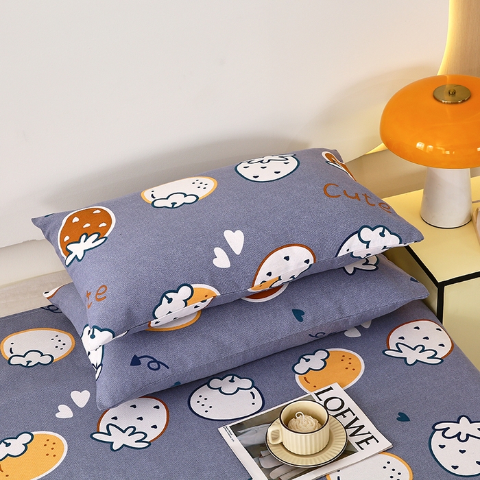 91家纺网 家纺一手货源 找家纺 爱彼家纺 2026新款古艺粗纱老粗布加厚加密凉席席子床单三件套 草莓多多