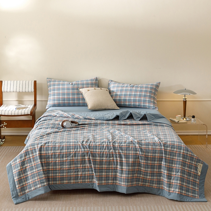 91家纺网 家纺一手货源 找家纺 悦然毛巾被 2026新款全棉水洗棉夏被夏凉被空调被 暖格晚风蓝